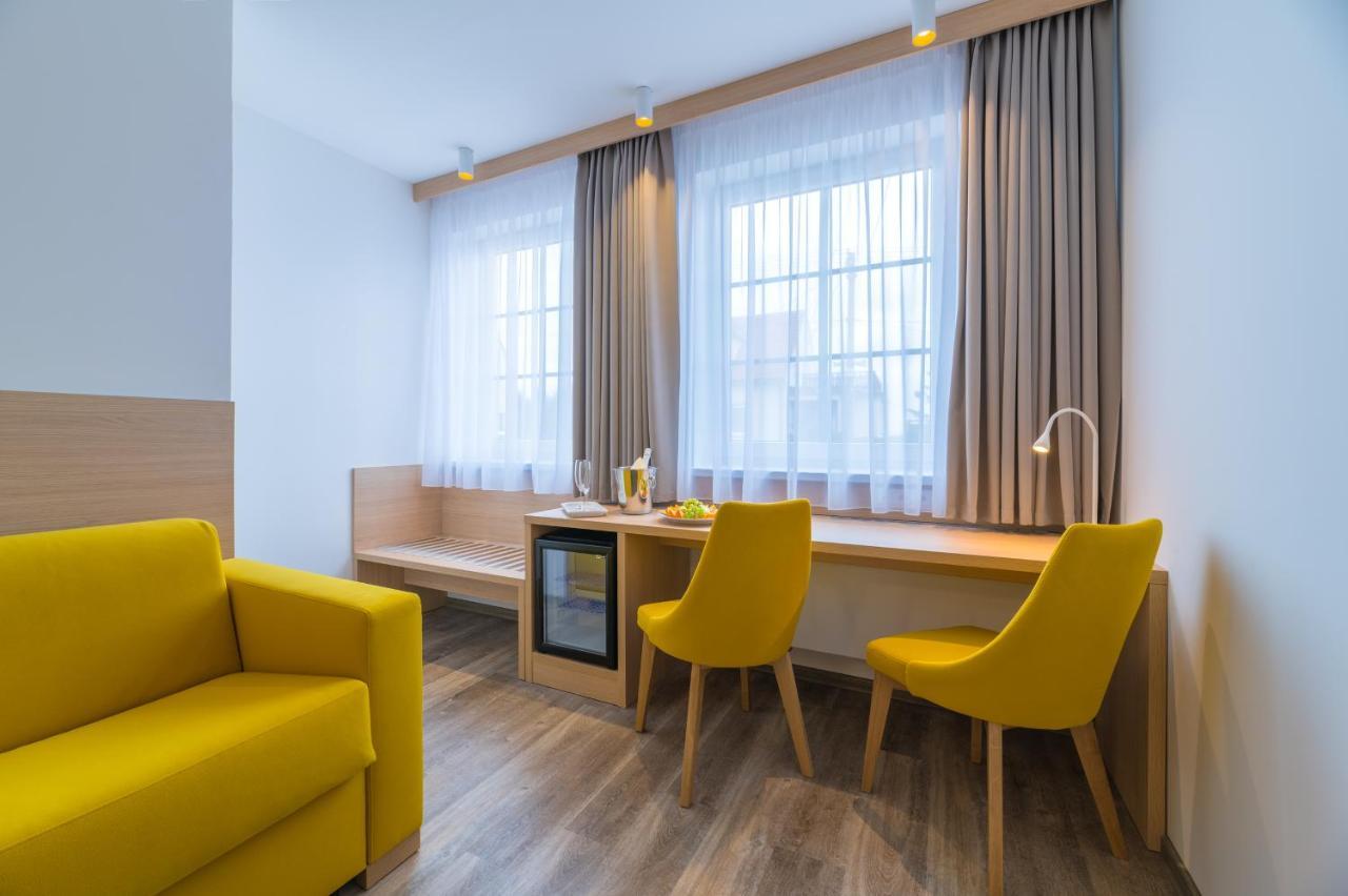 Wellness Hotel Iris Павлов Экстерьер фото