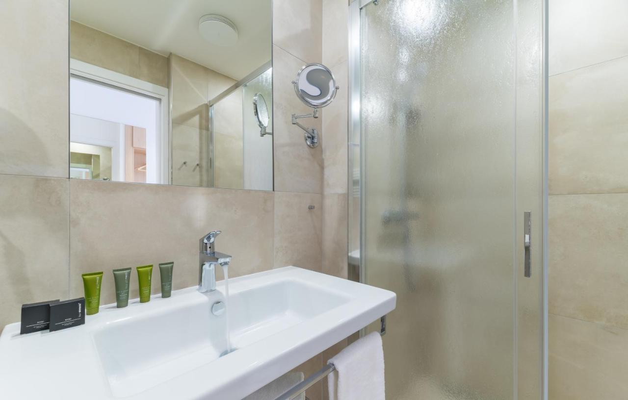 Wellness Hotel Iris Павлов Экстерьер фото